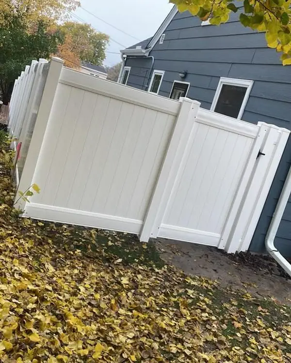Modern Home Fences — project 075